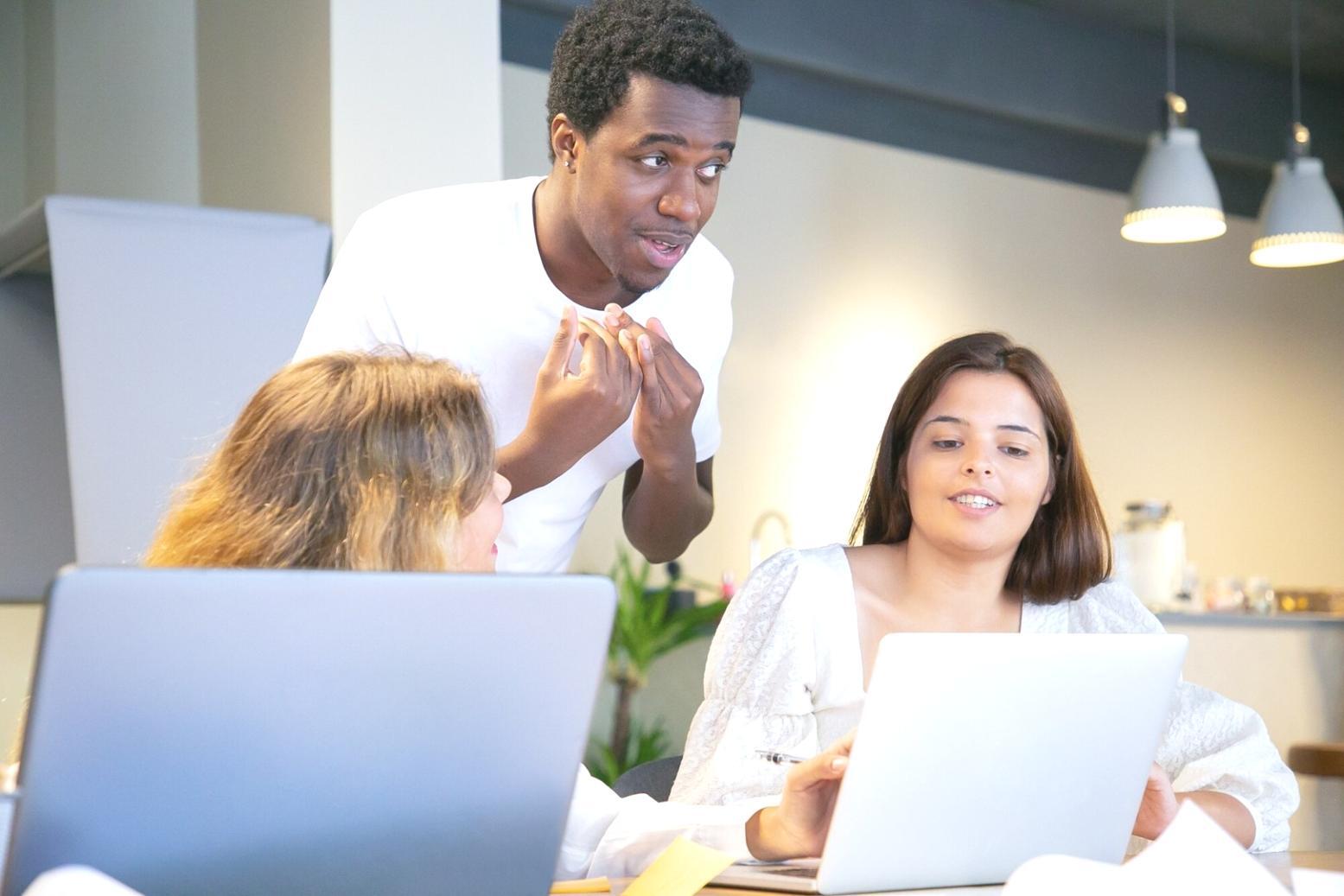 Espacio profesional de trabajo donde desarrollamos soluciones financieras personalizadas